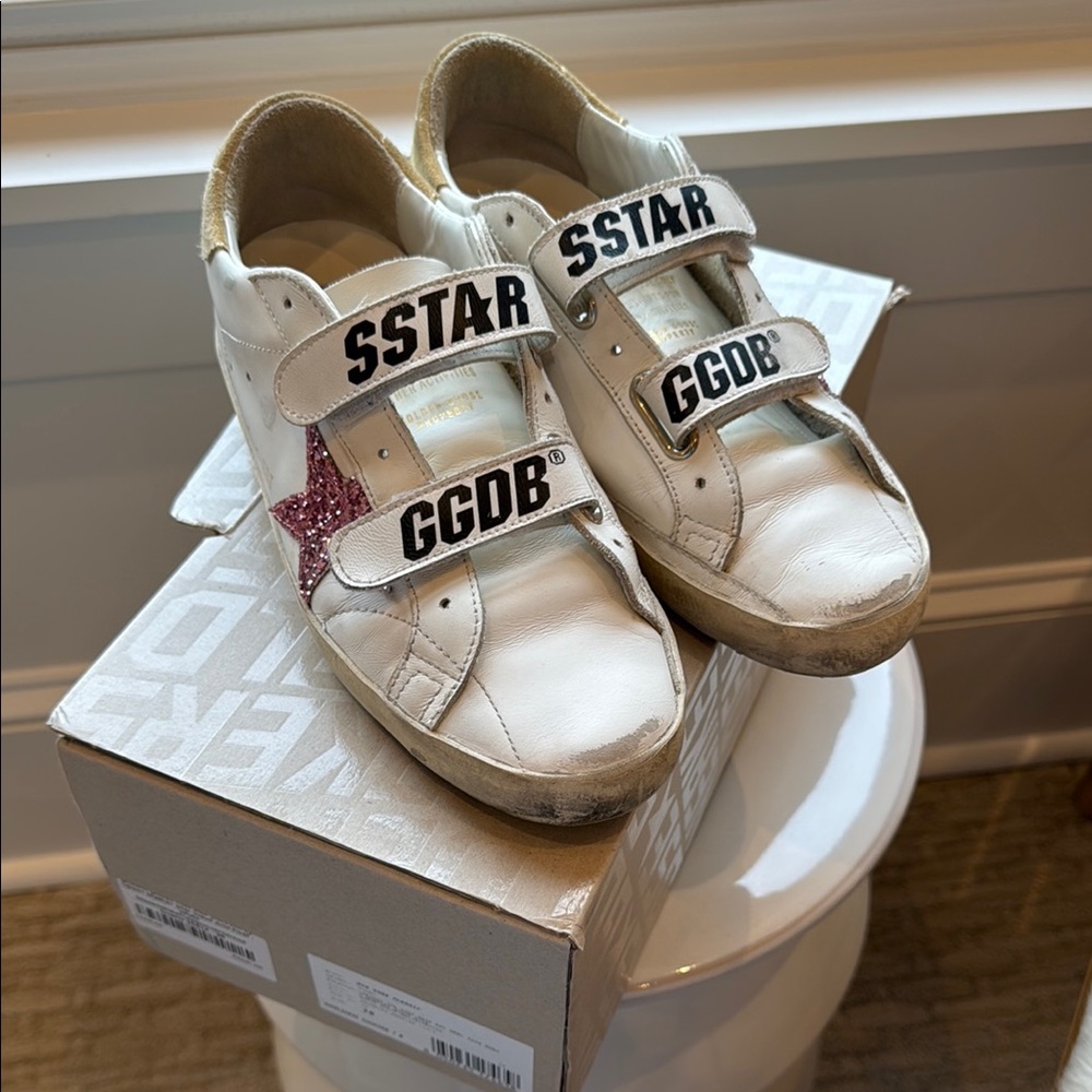Women’s Golden Goose Mid Star Classic Sneakers
